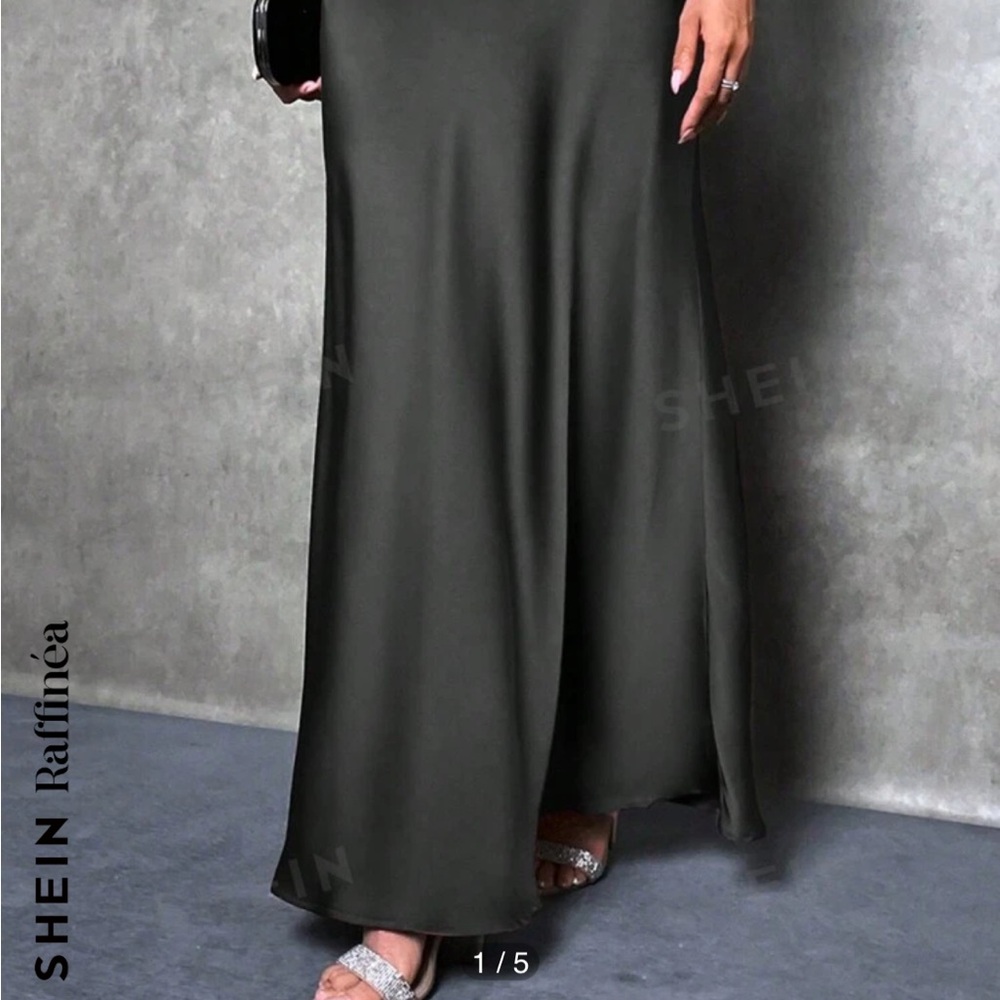 Black high waist maxi skirt